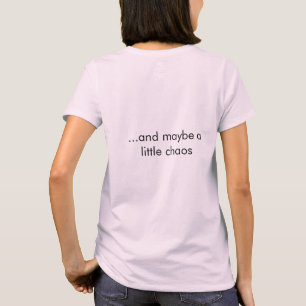 Camiseta Impulsado por el café y el sobrepensamiento