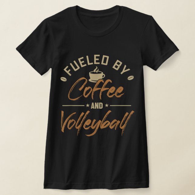 Camiseta Impulsado por el entrenador de equipo de café y vo (Distribución)