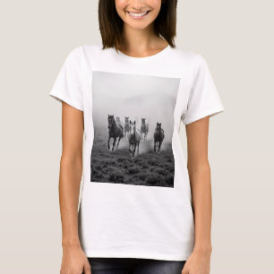 Camiseta Impulso majestuoso de carbón de carbón de caballo 