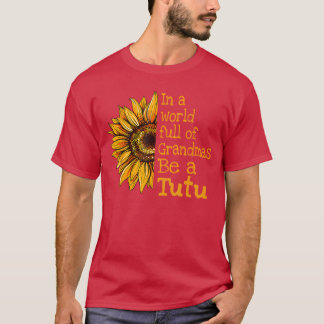 Camiseta In A World Of Grandmas Be Autu Hawaii Hawaiian Gra
