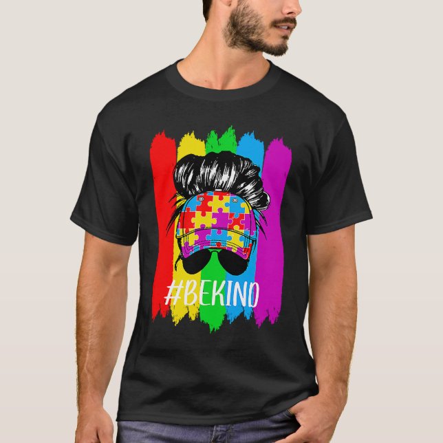 Camiseta In A World Where You Can Be Kind Autism Awareness  (Anverso)