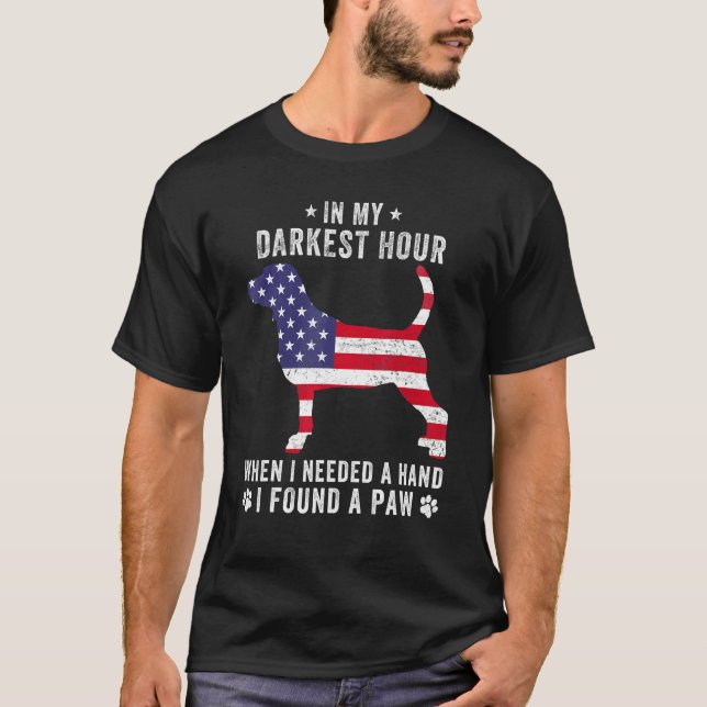 Camiseta In My Darkest Hour I Found A Paw  Beagle Owner (Anverso)