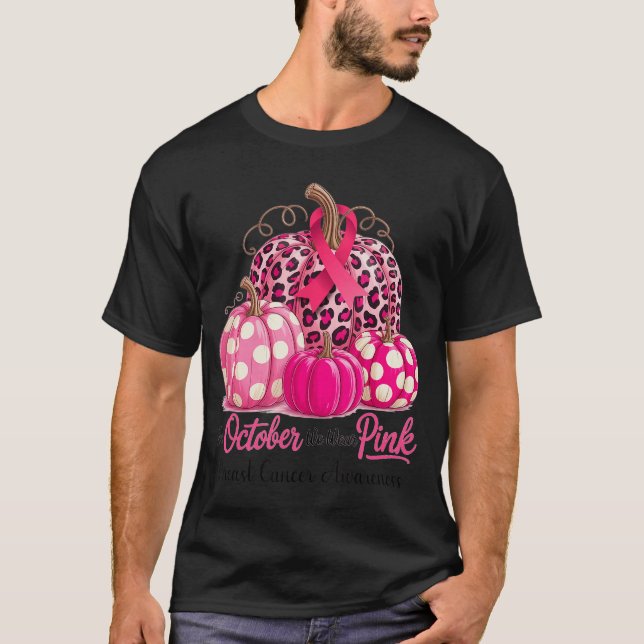 Camiseta in October We Wear Pink Breast Cancer Pumpkin Fall (Anverso)
