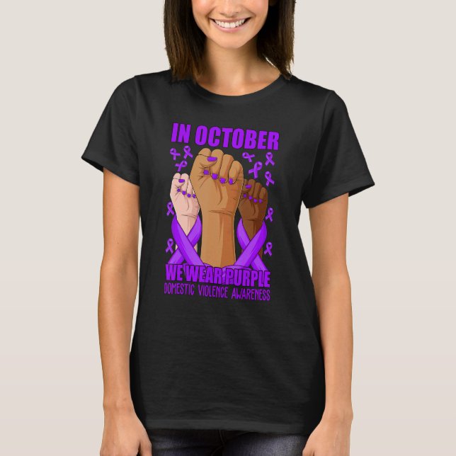 Camiseta In October We Wear Purple Domestic Violence Awaren (Anverso)