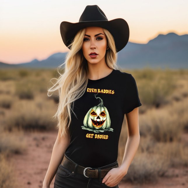 Camiseta Incluso los malhechores consiguen calabaza malvada (Subido por el creador)