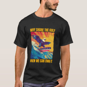 Camiseta Increíble águila patriótica de surf en el Golfo de