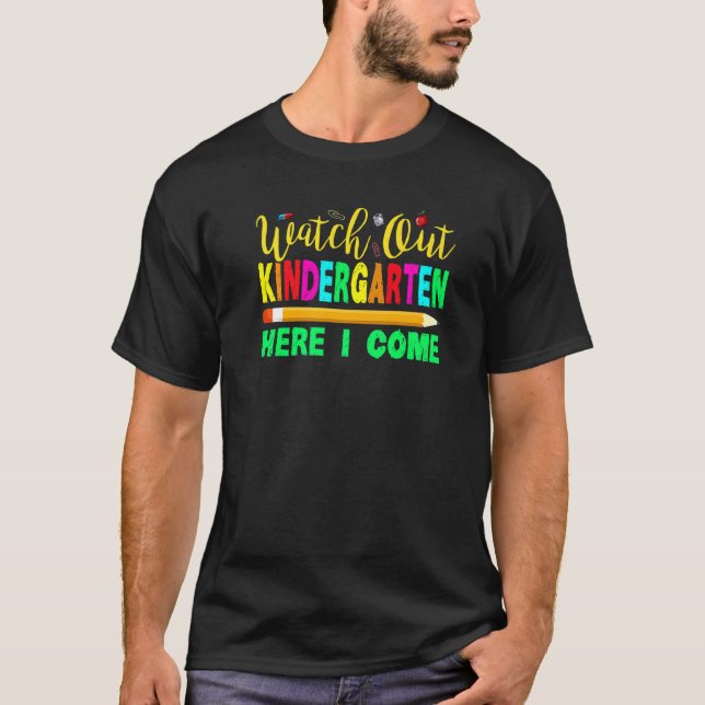 Camiseta Increíble Cuidado Con El Primer Día De La Escuela  (Anverso)