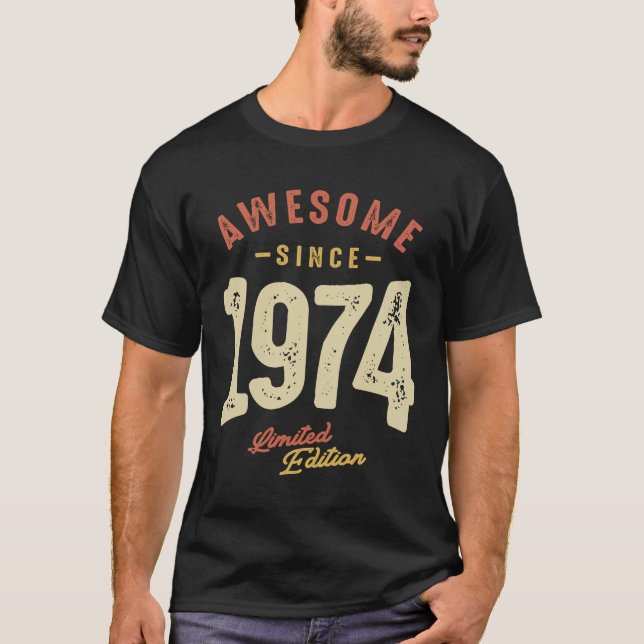 Camiseta Increíble desde 1974 hasta el 49º aniversario del  (Anverso)