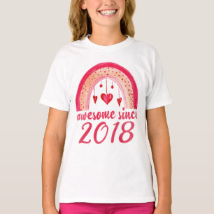 Camiseta Increíble desde 2018 en el cuarto cumpleaños del a