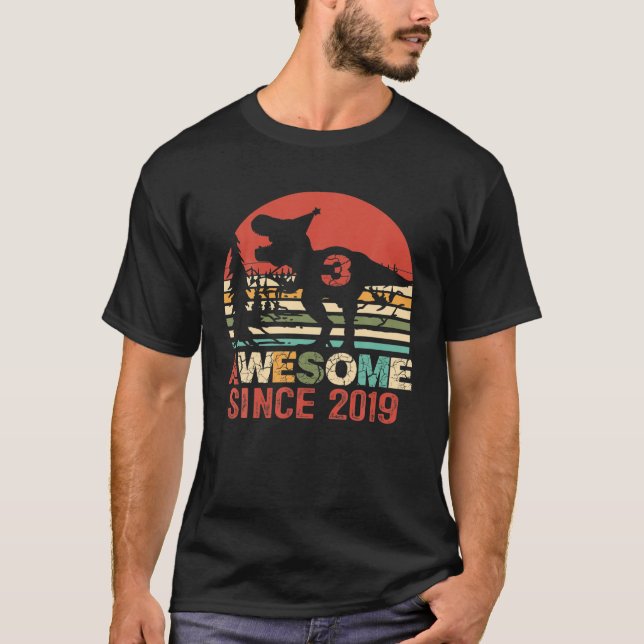 Camiseta Increíble desde 2019, 3 cumpleaños, dinosaurio, 3  (Anverso)