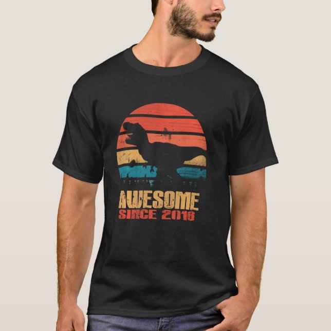 Camiseta Increíble desde el tercer cumpleaños de los dinosa (Anverso)