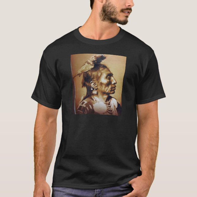 Camiseta Indio del nativo americano de Apsaroke del cuervo (Anverso)