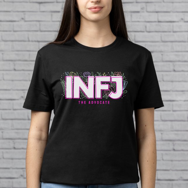 Camiseta INFJ Etiqueta de introducción MBTI Personalidad Ti (Subido por el creador)