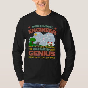Camiseta Ingeniero Ambiental haciendo múltiples tareas a la