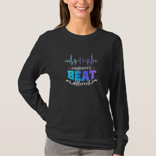 Camiseta Ingenieros golpean diferente cita de tecnología de