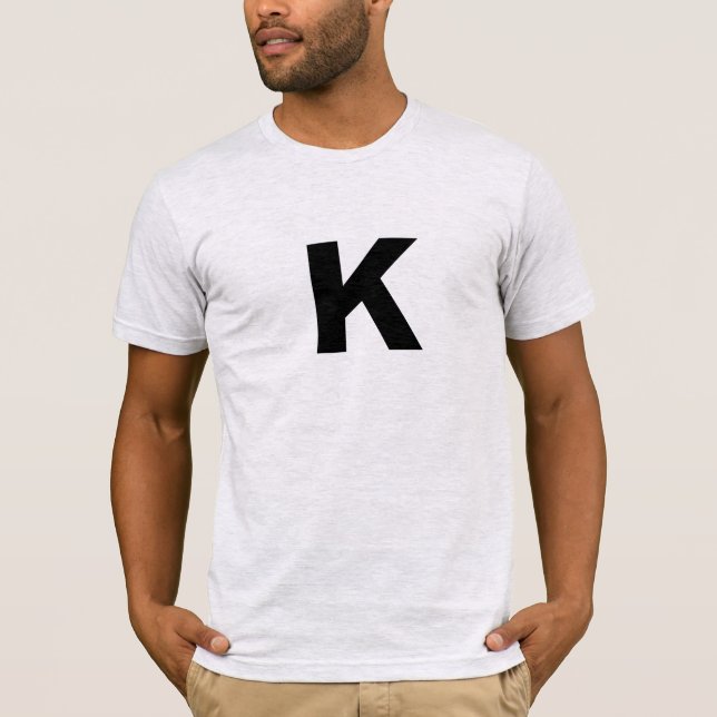 Camiseta Initial Letter Monogram Modern Stylish Trendy  (Anverso)