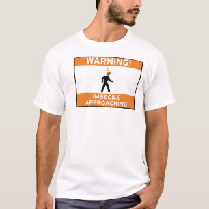 Camiseta inminente del idiota