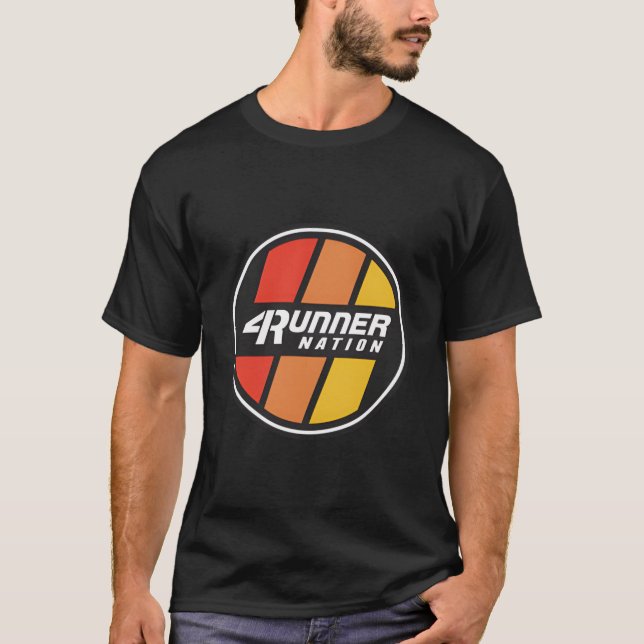 Camiseta Insígnia de franja TRD de 4Runner Nation (Anverso)