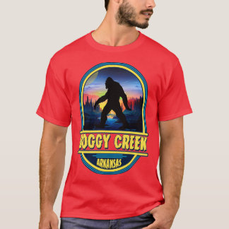 Camiseta Insignia de viaje de Boggy Creek Arkansas