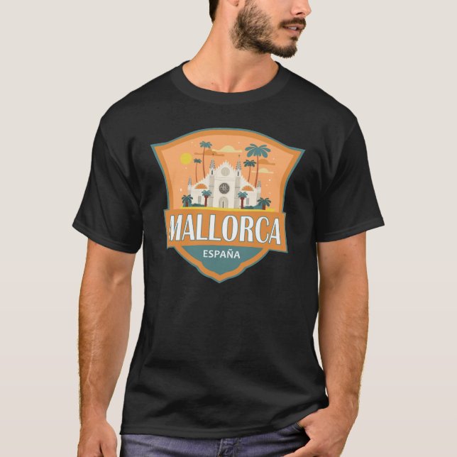 Camiseta Insignia de viaje retro de Mallorca España (Anverso)