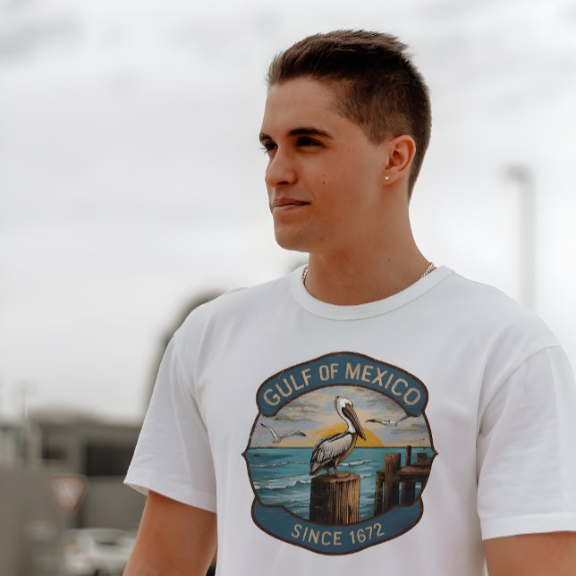 Camiseta Insignia del Patrimonio del Golfo de México (Gulf of Mexico Heritage Badge style white t-shirt. )