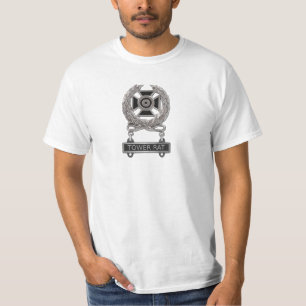 Camiseta Insignia experta de la rata de la torre