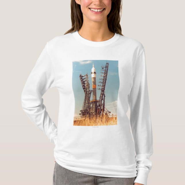 Camiseta Instalación de la nave espacial de Soyuz en (Anverso)