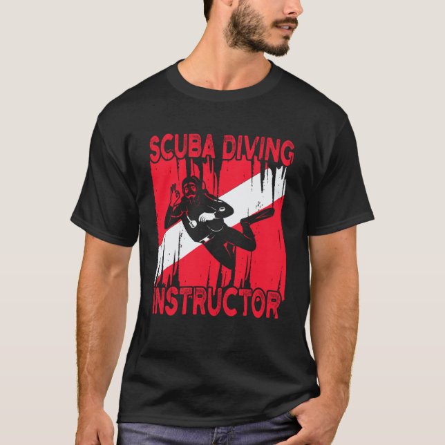 Camiseta Instructor de buceo bajo el agua (Anverso)