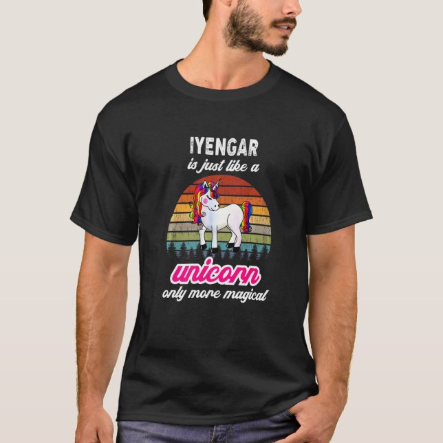 Camiseta Instructores de Yoga Iyengar  Unicornio Atardecer  (Anverso)