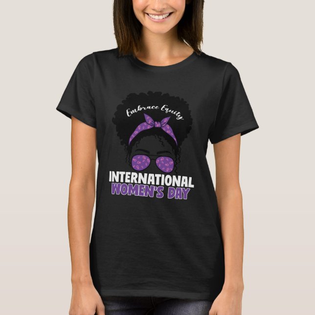 Camiseta International Women s Day 2023 Embrace Equity 8 Ma (Anverso)