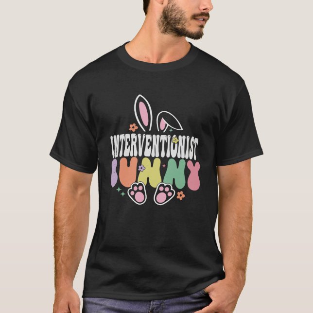 Camiseta Interventionist Bunny Easter Day Groovy Family Mat (Anverso)