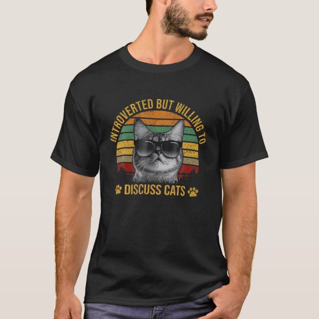 Camiseta Introvertido Pero Dispuesto A Discutir Gatos - Vin (Anverso)