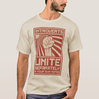 Camiseta Introverts unen por separado en sus propios