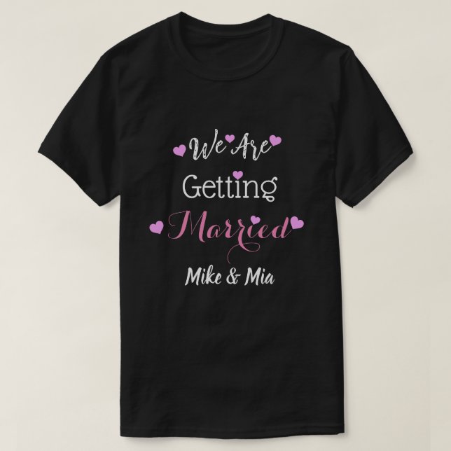 Camiseta Invitación Boda personalizada de pareja negra (Diseño del anverso)