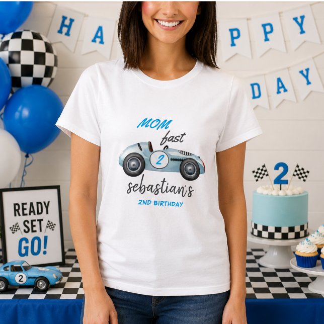 Camiseta Invitación de cumpleaños número 2 de dos coches de (Two Fast Blue Race Car 2nd Birthday Invitation T-Shirt)