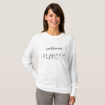 Camiseta invitación del compromiso de la acuarela<br><div class="desc">Dejado cada uno sepa que usted dijo sí. Efecto de la acuarela sobre letras de la escritura de la tendencia. El regalo perfecto para su hija nuevamente contratada,  hijo,  hermana,  hermano,  tía,  tío,  mamá,  papá,  novia,  novio,  amigo o apenas las guarda para sí mismo.</div>