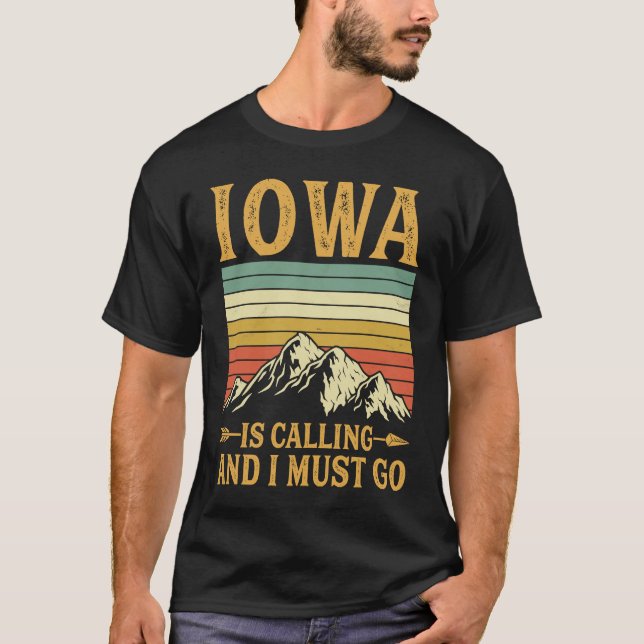 Camiseta Iowa Está Llamando Y Debo Ir (Anverso)