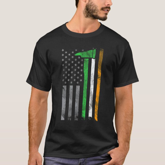 Camiseta Irish American US Flag Firefighter Axe Fire St Pat (Anverso)