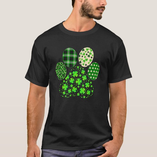 Camiseta Irish Cute Dog Paw Clovers St Patrick's Day Lucky  (Anverso)