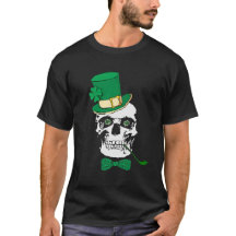 Camiseta irlandesa del negro del cráneo