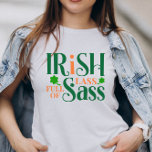 Camiseta Irlandeses llenos de burla fiesta de San Patricio<br><div class="desc">El Lass Irlandés Lleno De Gracioso Día De San Patricio. ¿Si eres un irlandés lleno de culo? ¡Entonces este divertido diseño del Día de San Patricio es perfecto para usted! Lo único que se puede usar para celebrar la tierra de los leprechauns en el Día de San Patricio. Verde y...</div>