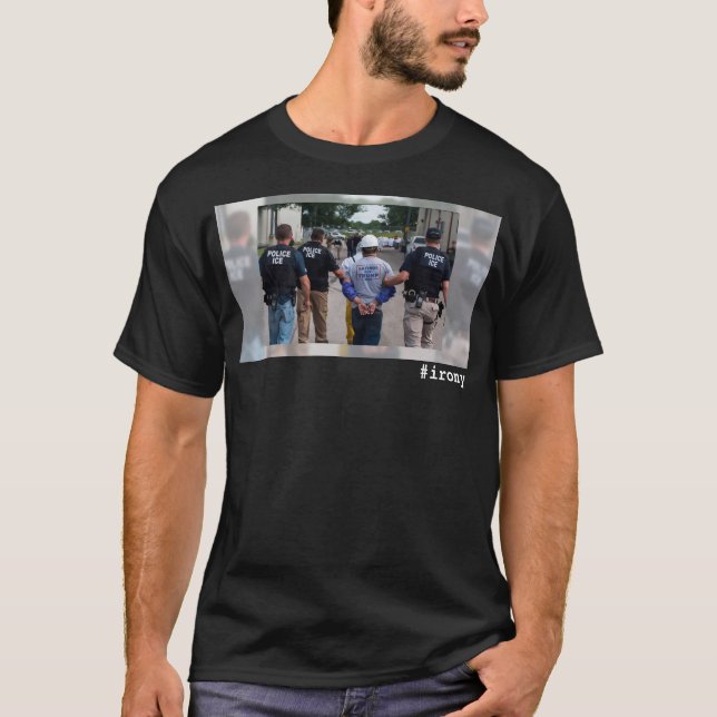 Camiseta Ironía en 2025 - agentes haciendo lo que hacen (Anverso)