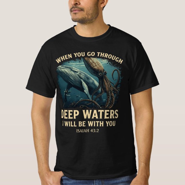 Camiseta Isaiah 43:2 Whale Deep Waters Christian (Anverso)
