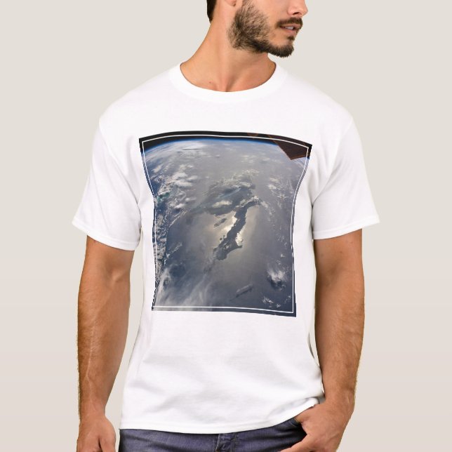 Camiseta Isla De La Española Con Sunglin (Anverso)