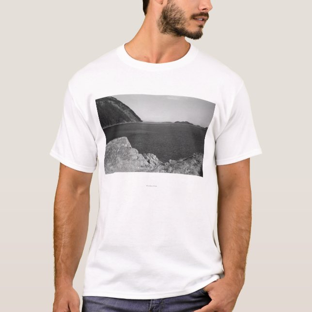 Camiseta Isla de Lummi, WA - visión desde las rocas de (Anverso)