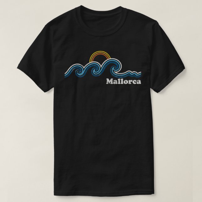 Camiseta Isla de Mallorca España Sufing Waves Sunset Beach  (Diseño del anverso)