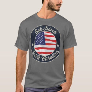 Camiseta Isla Oak - Patriótico Carolina del Norte Souvenir 