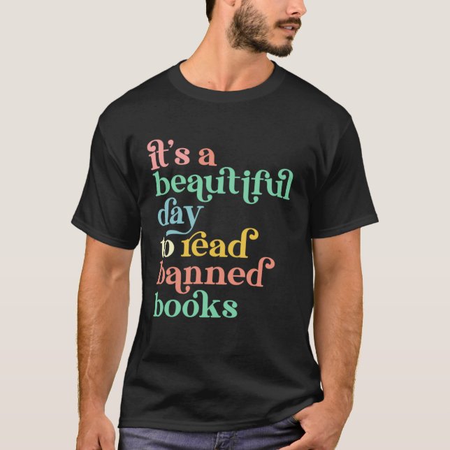 Camiseta It´s a beautiful Day to read banned Books (Anverso)