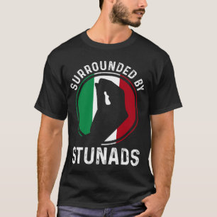 Camiseta Italia Bandera Raíces Italianas Rodeadas De Arena