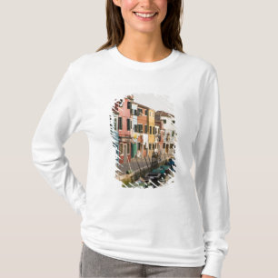 Camiseta Italia, Burano. Casas coloridas alineadas